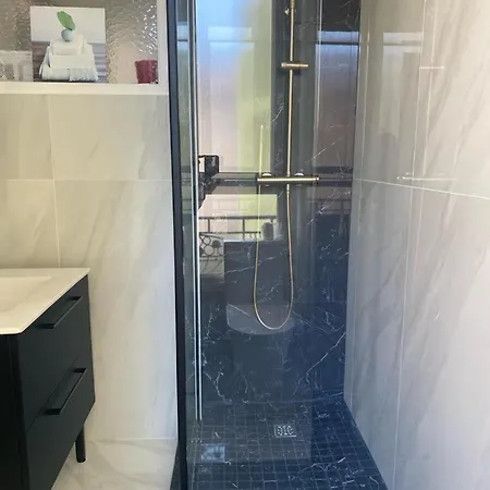 Charming Overlooking A Beautiful Garden *