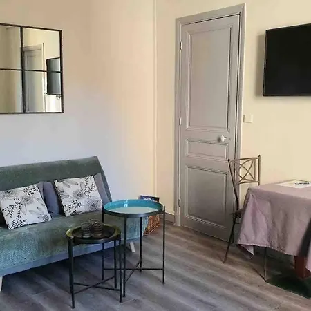 Charming Overlooking A Beautiful Garden * Nicea